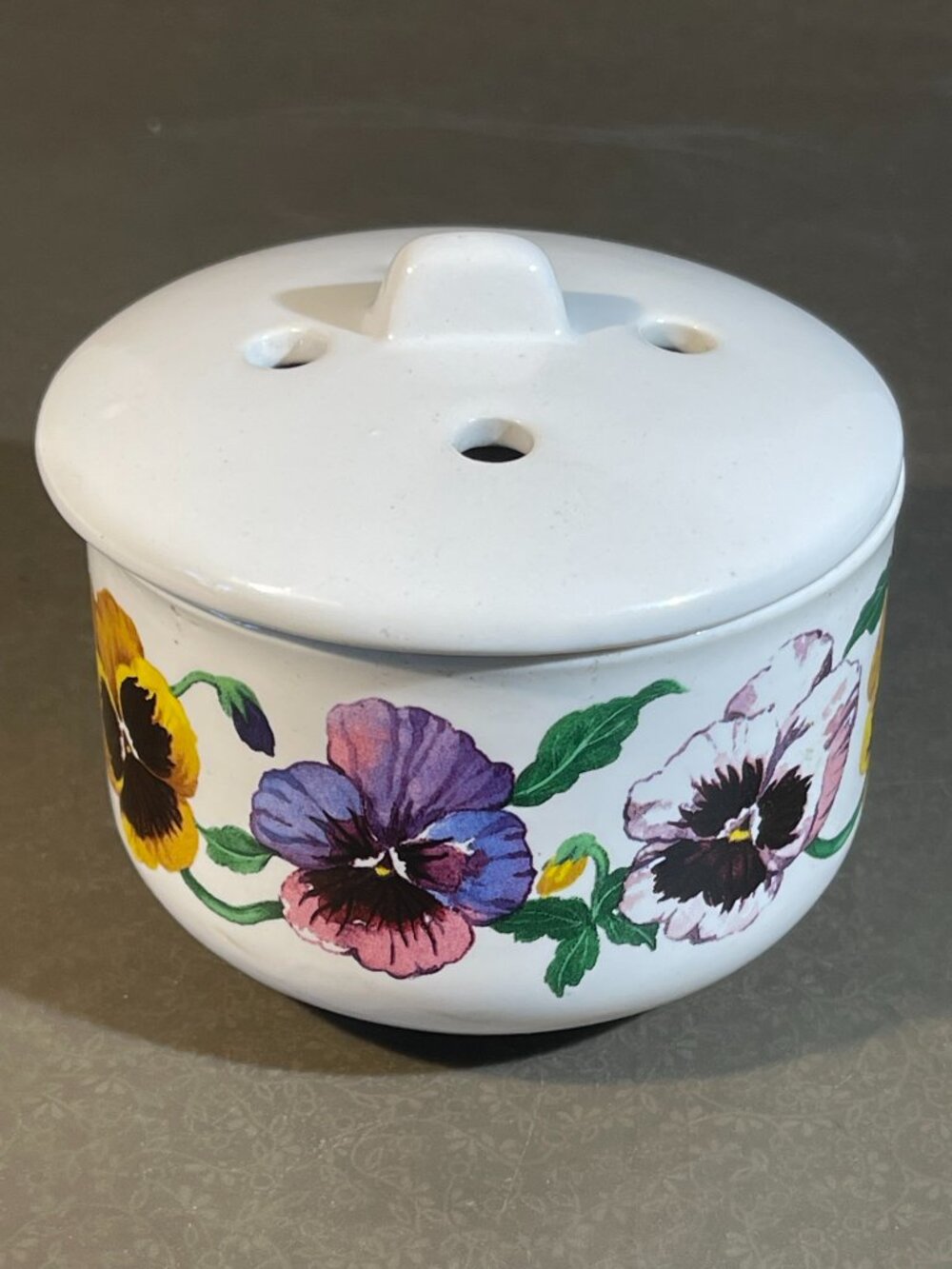 Potpourri Bowl w/ Lid Pansy Floral Design 3.5" White Ceramic (677)